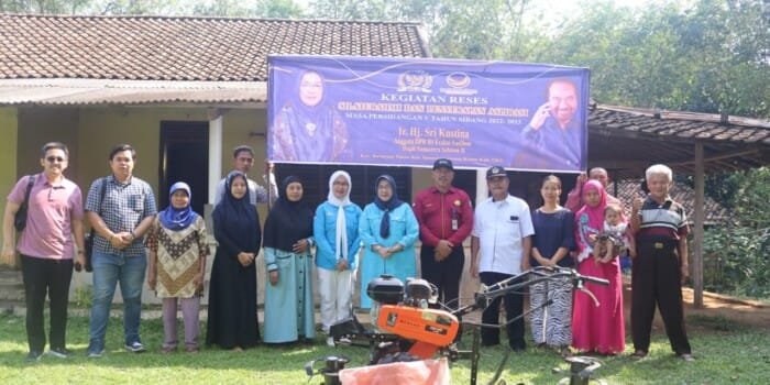 Reses ke OKU, Sri Kustina Bawa Bantuan Aspirasi Alat Mesin Pertanian (Alsintan) dan Pakan Ternak Serta Bibit Ikan
