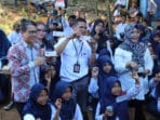 BKKBN Sulbar Beri Edukasi Program Genre Lewat Aksi Minum TTD di SMPN 5 Karampuang