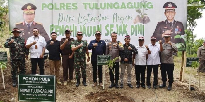 Lestarikan Negeri Penghijauan Sejak Dini, Wakil Bupati Tulungagung Apresiasi Polri