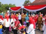 Bikin Gemes Harnojoyo dan Fitri, Ribuan Anak TK Ikuti Carnaval HUT RI
