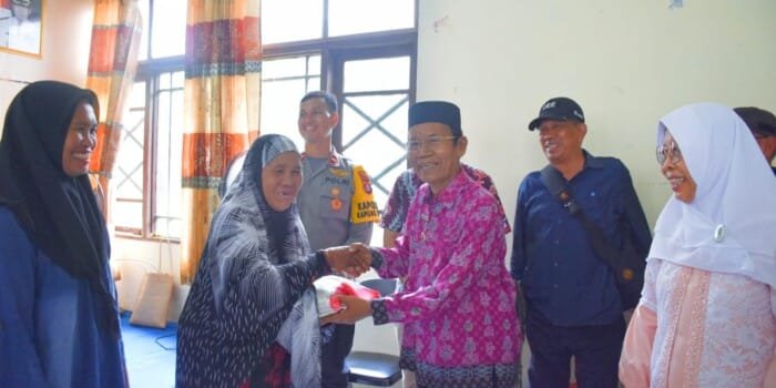 Plt Bupati Kapuas Bersama GOW Gelar Bakti Sosial di Kecamatan Kapuas Timur