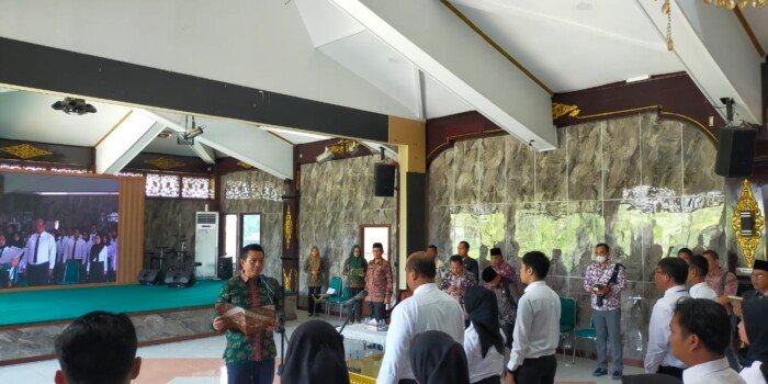 Bupati Batanghari Melantik 46 PPPk Tenaga Kesehatan dan Penyuluhan Pertanian 2022