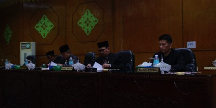 Dewan Aceh Tamiang Gelar Paripurna Pandangan Umum Fraksi Terhadap KUA dan PPAS 2024
