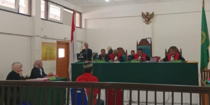 Terdakwa Kasus Penyalur BBM Ilegal Dituntut 10 Bulan