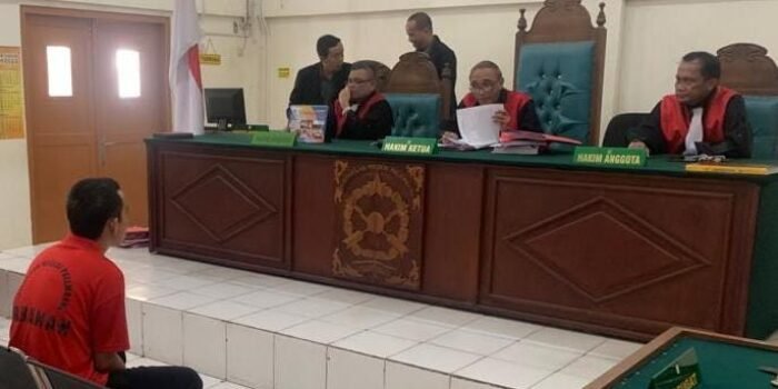 Edarkan Pomade Tanpa Izin BPOM, Riskiasyah Divonis 7 Bulan