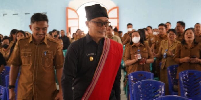 Atasi ATS, Pj Gubernur Sulbar Prof Zudan Kunjungi SMAN 1 Mamasa