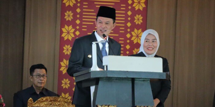 Hadiri Sidang Paripurna Terakhir, Harnojoyo dan Fitri Minta Subuh Berjamaah dan Goro jadi Perda