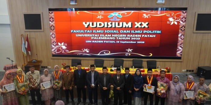 Yudisium ke-20 FISIP UIN Raden Fatah, Dekan: Alumni Fisip Harus Adaptif di Era Digital