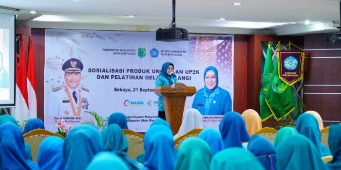 Tingkatkan Produktivitas UP2K, TP PKK Muba Gelar Pembinaan Pemasaran dan Gelari Pelangi