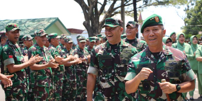 Pangdam II/Swj Sapa Keluarga Besar Korem 041/Gamas