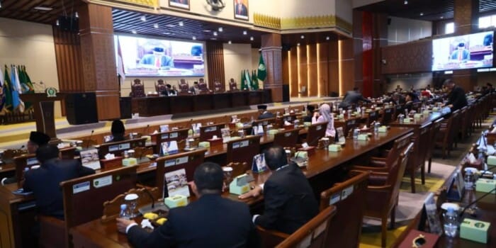 Mawardi Yahya Sampaikan Jawaban Gubernur Terhadap Pandangan Umum Fraksi-fraksi DPRD Sumsel