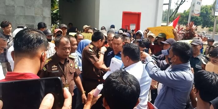 Kajati Sumsel Dituding Tidak Bekerja Profesional