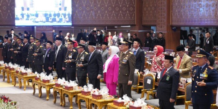 DPRD dan Pemrov Sumsel Dengarkan Pidato Kenegaraan HUT RI Ke-78