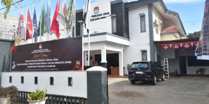 Timsel Umumkan Hasil Penelitian Administrasi Balon Komisioner KPU Polman Periode 2024-2029