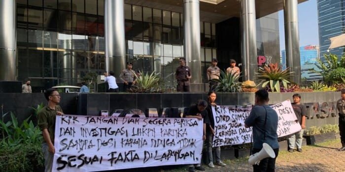 Diduga Terima Suap, Ketua Gerindra Sumsel Cici Didemo KMPI di KPK