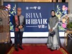 Zudan Kenakan Busana Sekomandi pada Istana Berbatik