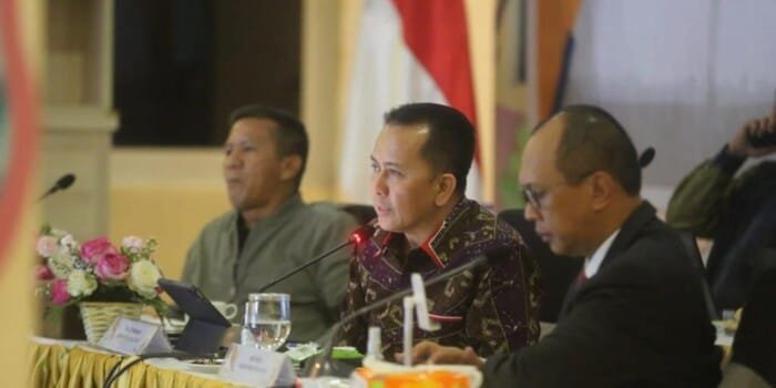 Panggil Puluhan Perusahaan Sumsel, Pj Gubernur Minta Kendalikan Karhutla