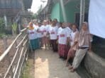 Orang Muda Ganjar Bersama Warga Lakukan Pembuatan Plang Nama Jalan