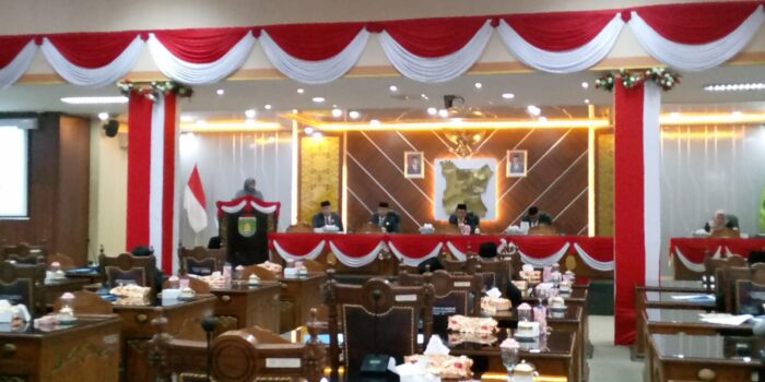 DPRD Prabumulih Paripurna ke IV Masa Persidangan ke I Penyampaian Pandangan Umum Anggota Dewan dan Fraksi Terhadap 6 Raperda