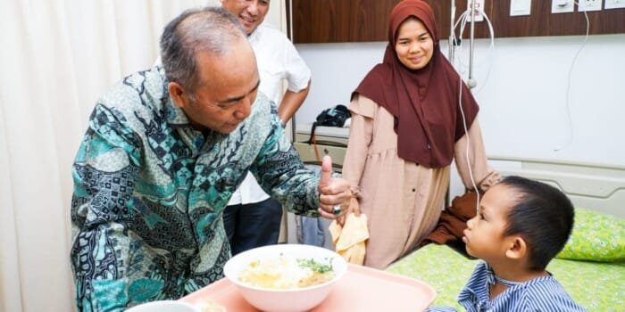 Hipni Kaget Anaknya Dibesuk Pj Bupati Apriyadi