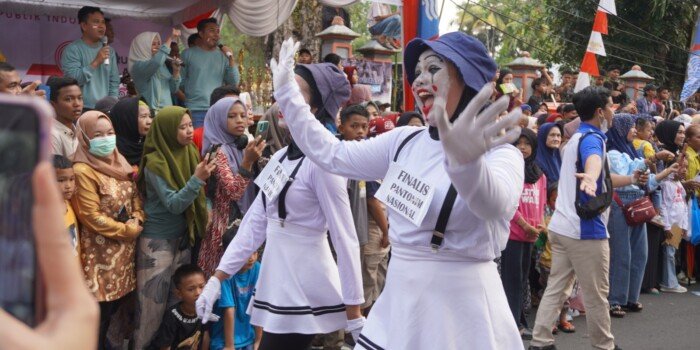 Antusiasme Masyarakat OKI Rayakan Kemerdekaan Lewat Kirab Budaya dan Karnaval Pembangunan