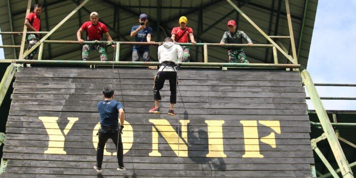 Outbound di Batalyon RK 644/Walet Sakti, Bea Cukai Nanga Badau dan KPPN Putussibau Pererat Sinergitas