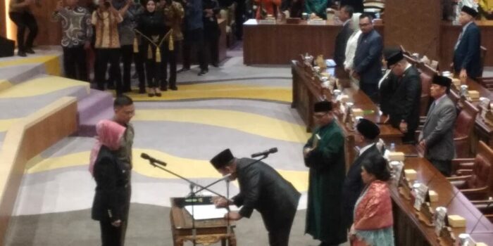 DPRD Sumsel Lantik 3 Orang  PAW