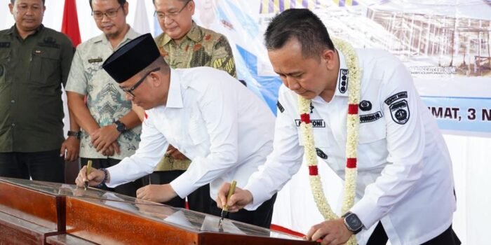 Pj Gubernur Sumsel Resmikan Dua Pasar Bangub di OKU Rp4,1 M