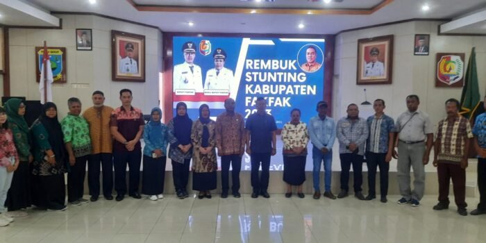 Buka Rembuk Stunting, Bupati Untung Tamsil: Kerja Sama dan Komitmen Kita Untuk Generasi Anak Fakfak Emas