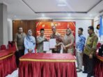 Pj Bupati Aceh Tamiang Teken NPHD Pembiayaan Pilkada 2024 dengan KIP Aceh