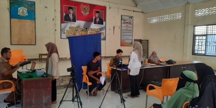 Hari Libur, Disdukcapil Aceh Tamiang Buka Layanan, Adi Darma: Dukung Sukseskan Pemilu 2024