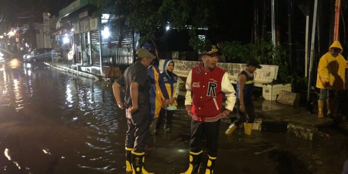 Pastikan Tak Ada Genangan Air Tinggi Setelah Hujan Deras, Ratu Dewa Keliling Tinjau Langsung