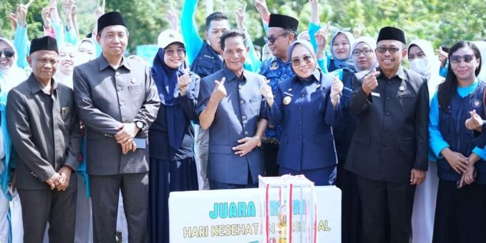 Puncak HKN ke-59, Bupati Mamuju Sampaikan Pesan Menkes RI