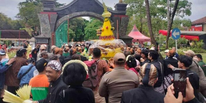 Buceng Lanang dan Buceng Wadon Meriahkan Hari Jadi Kabupaten Tulungagung ke-818