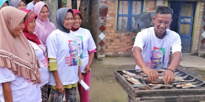 Wong Kito Ganjar Gelar Pelatihan Ikan Lele Asap