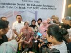 Kunker ke Tulungagung, Mensos Risma Beberkan Alasan Baksos Operasi Katarak