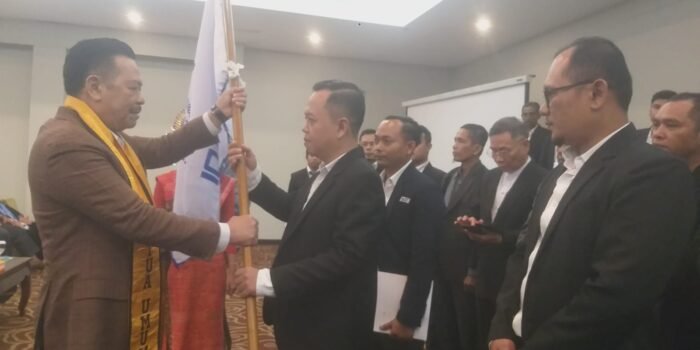 Prof Dr Otto Hasibuan Resmi Melantik Ketua DPC Peradi Deli Serdang, Sergai dan Tebing Tinggi Periode 2023-2028
