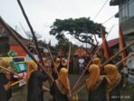Keindahan Tarian Aluh Katentong Meriahkan Serah Terima Jabatan Wali Nagari Padang Laweh