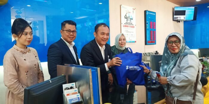 BSB Jakabaring Bagikan Cindramata Untuk Nasabah