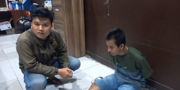 Ide ‘Gila’ Tumiran Miliki Hobby Koleksi Vidio Wanita Mandi