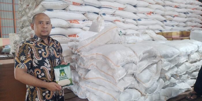 BULOG KCP Putussibau Sediakan Gula Manis Kita Kemasan Khusus 1 Kg