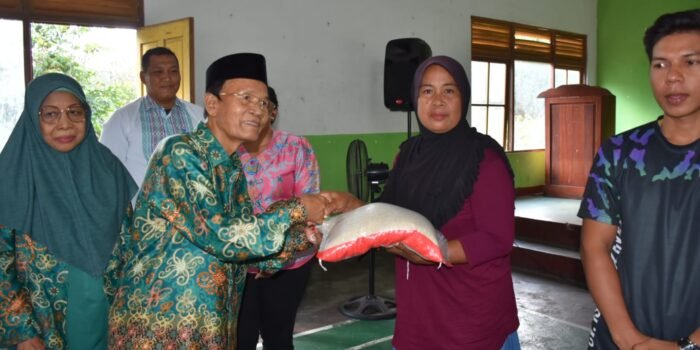 Plt Bupati Kapuas Bersama Gow Gelar Bakti Sosial di Basarang