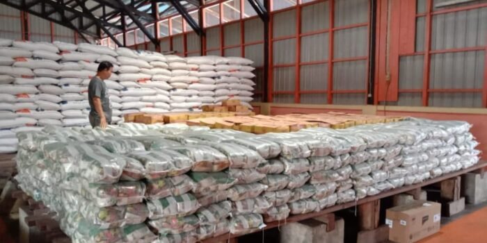 Bulog Kapuas Hulu Siap Salurkan Stok 100 Ton Beras CBP ke Masyarakat yang Terdampak Banjir