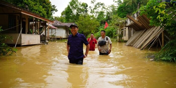 Antisipasi Banjir Susulan, Peringatan Bupati Kapuas Hulu untuk Masyarakat Pesisir Sungai