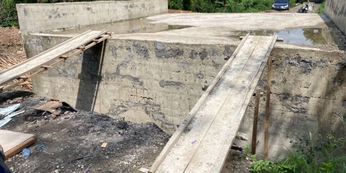 Kritik Warga Soal Lambatnya Pembangunan Jembatan Penghubung Payaraman-Desa Tebedak