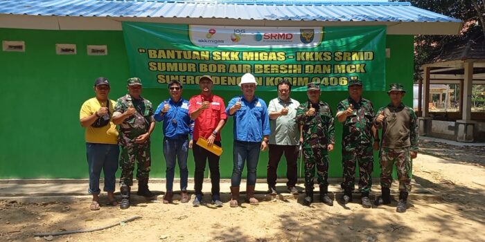 SKK Migas-Seleraya Merangin Dua Serahkan Bantuan MCK dan Sumur Bor