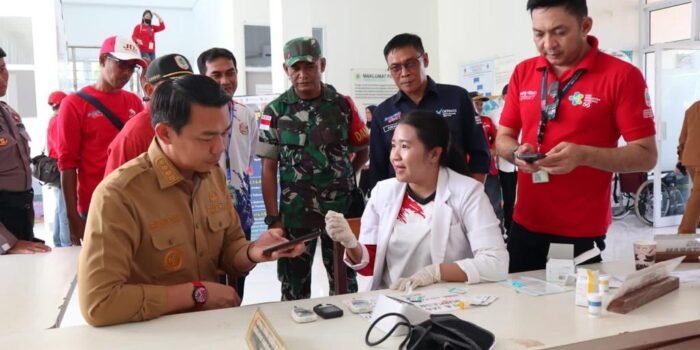 Bupati Kapuas Hulu Meminta Peningkatan Kualitas Pelayanan Kesehatan di Puskesmas Suhaid