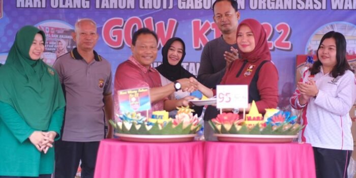 Sekda Kapuas Hulu Dorong Kreativitas dan Peran Aktif GOW dalam Era Teknologi