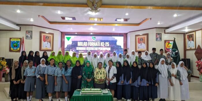 Peringatan Milad Ke-25 FORHATI Fakfak dan Seminar Kesehatan Perempuan