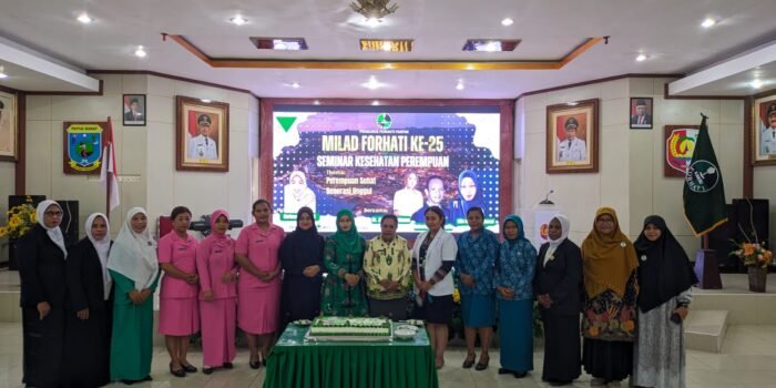 Wakil Bupati Fakfak buka Seminar Kesehatan Perempuan pada Peringatan Milad Forhati Ke-25